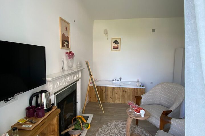 Room 31 of 184