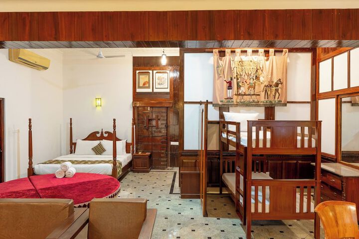 Room 29 of 80