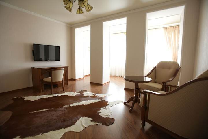 Room 16 of 52