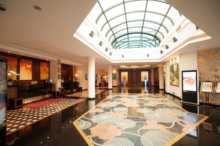 Hotel Lobby
