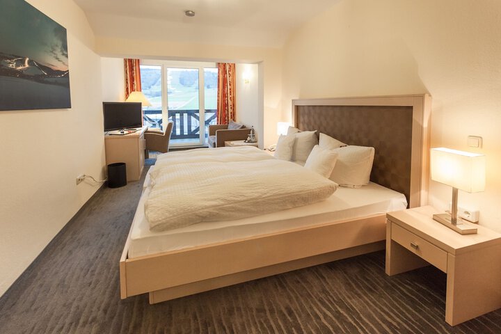 Room 4 of 31