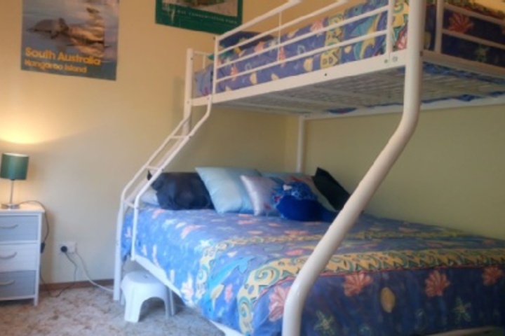 Room 203 of 407