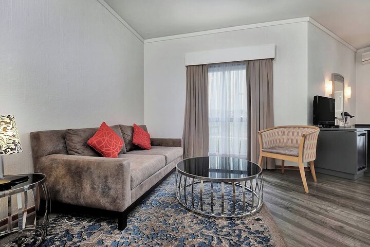 Room 16 of 46