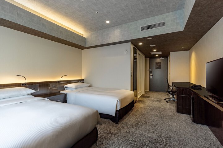 Room 4 of 41