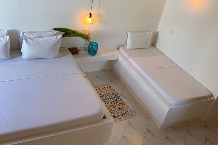 Room 13 of 26