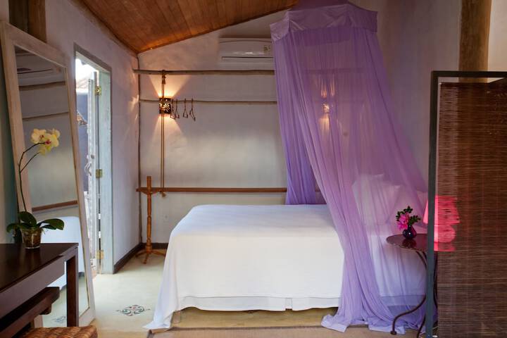 Room 4 of 67