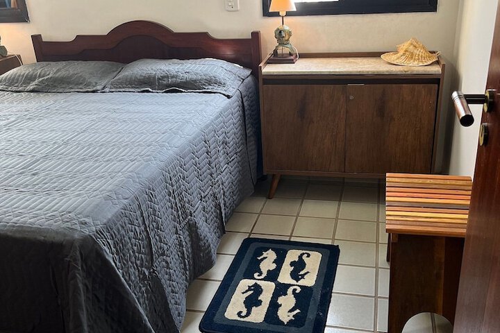 Room 8 of 487