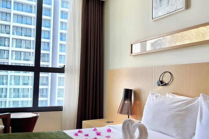 Room 21 of 180