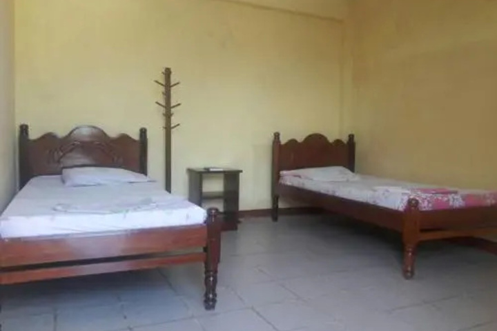 Room 3 of 10