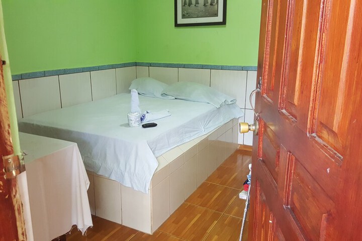 Room 13 of 39
