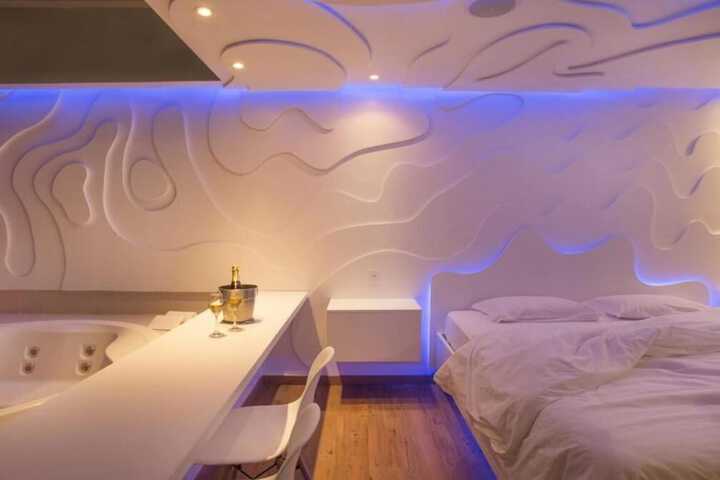 Room 10 of 57