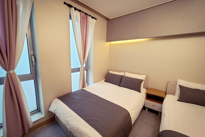 Room 13 of 84