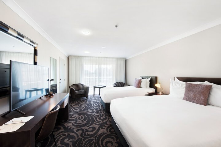 Room 10 of 86