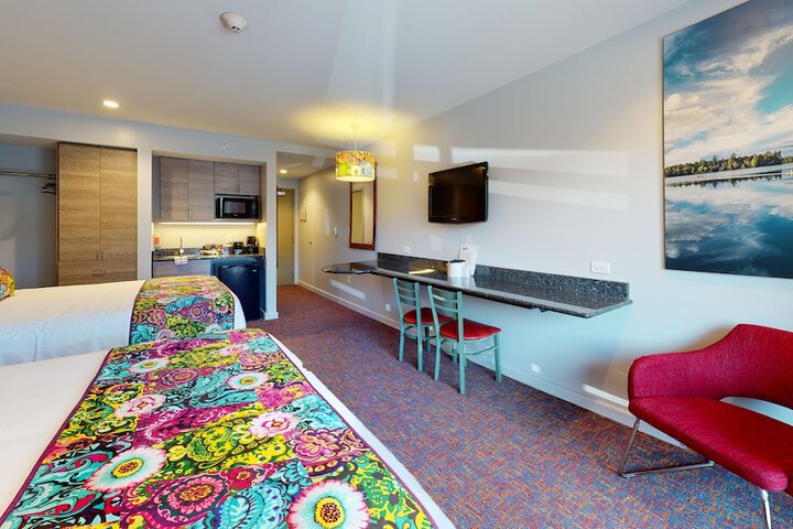 Premier 2 Queen Beds Accessible (32 of 40)