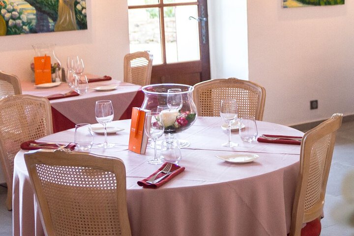 Dining 45 of 57