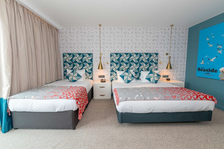 Room 21 of 135