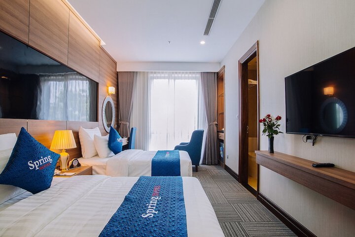 Room 10 of 52