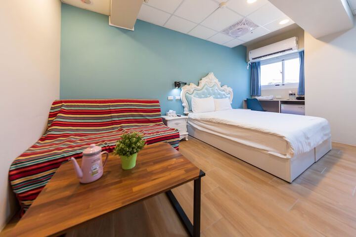 Room 4 of 31