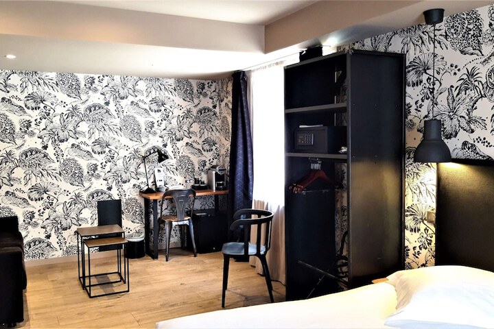 Room 31 of 80