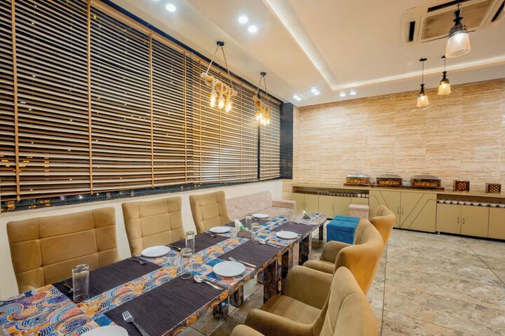 Dining 94 of 123
