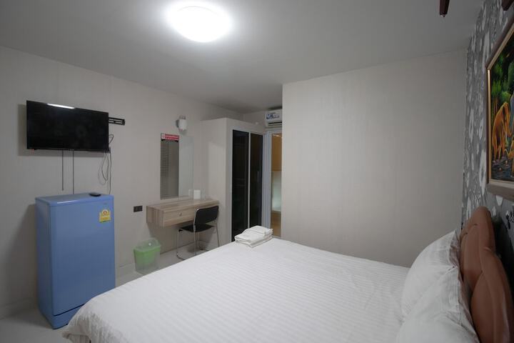Room 7 of 31