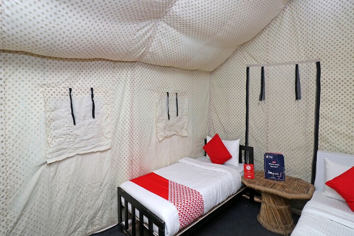 Room 5 of 32