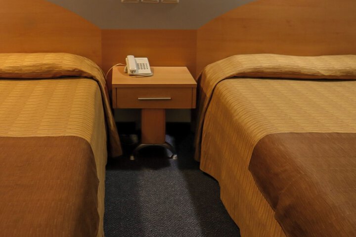 Room 14 of 39