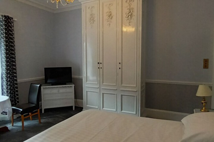 Room 40 of 97