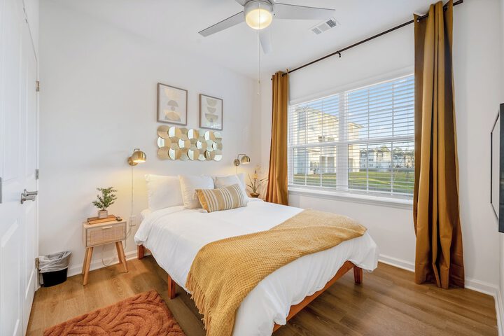Luxurious Apartments - Pool Gym Bikes
