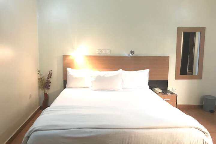 Room 2 of 26