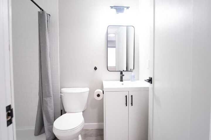 Room 16 of 29