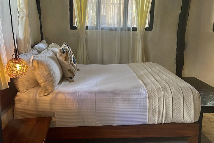 Room 53 of 172