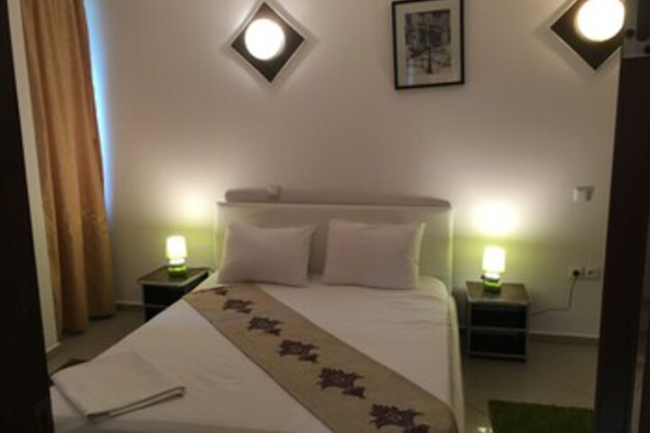 Room 98 of 123