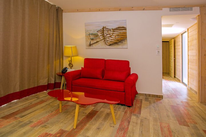 Room 8 of 21