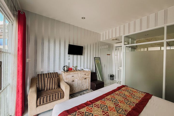 Room 15 of 87