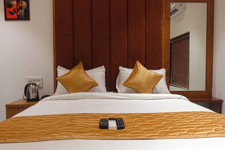 Room 8 of 23