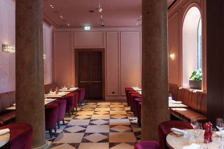 Dining 72 of 116