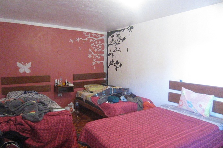 Room 6 of 28
