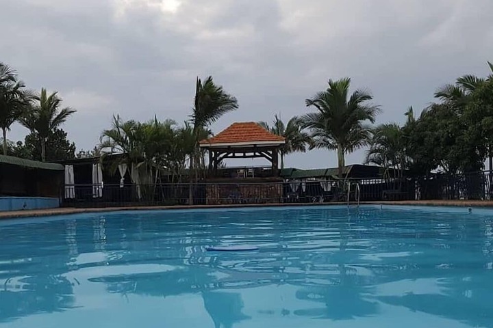 Pool 5 of 17