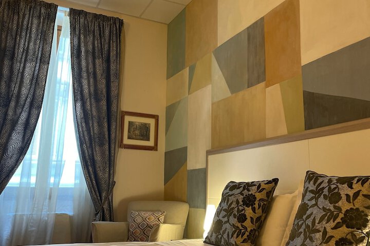 Room 52 of 124