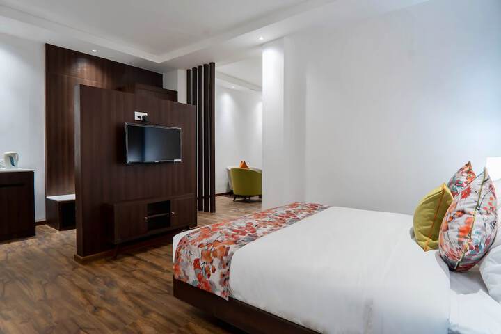 Room 13 of 29