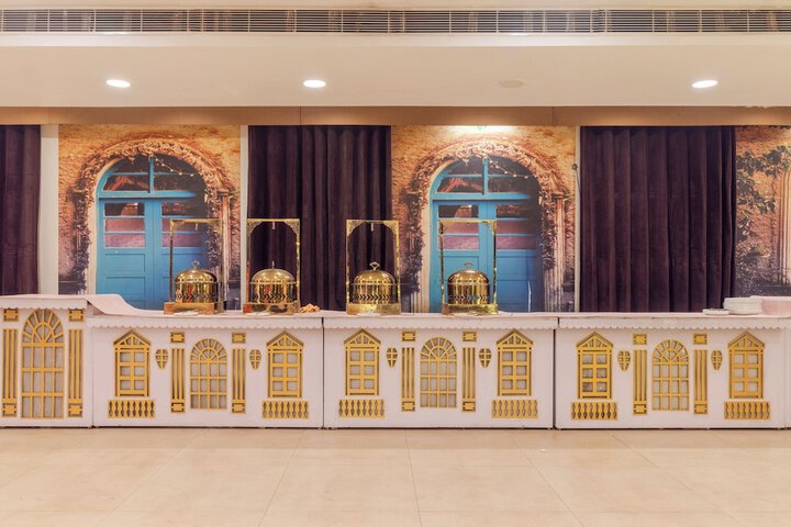 Ballroom/Hall 58 of 75