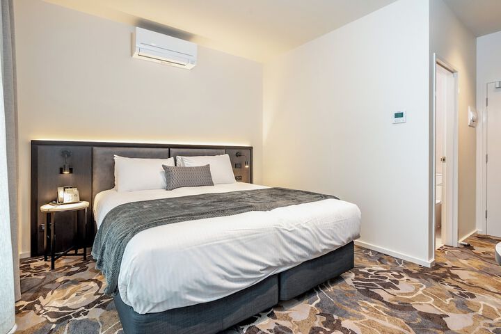 Room 3 of 25