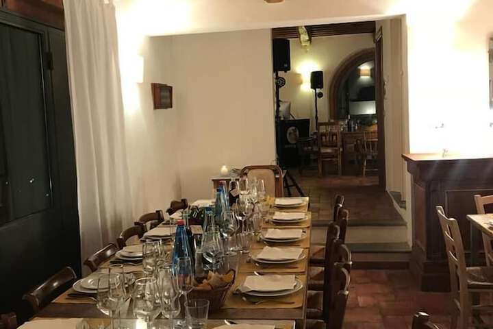 Dining 52 of 78