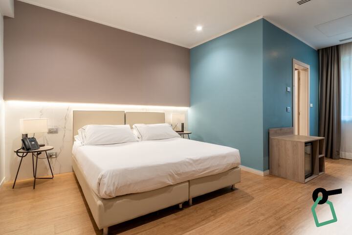 Room 8 of 44