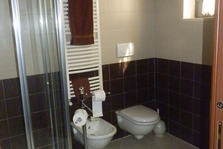 Room 14 of 172