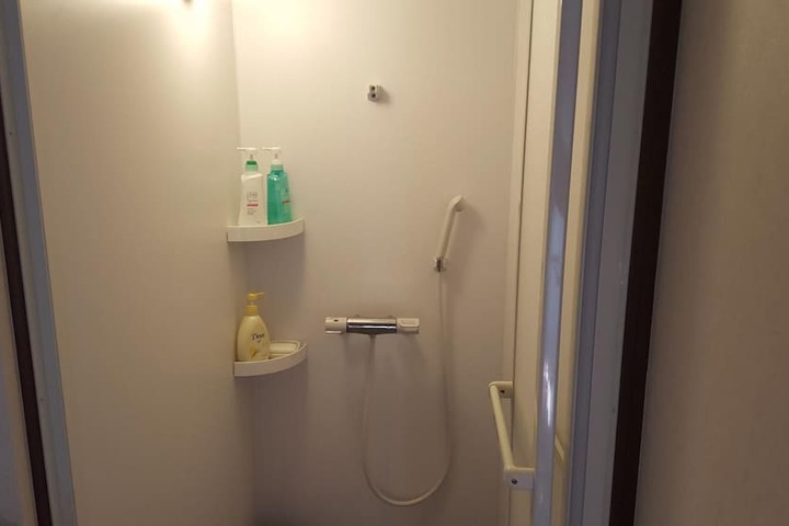 Room 28 of 50