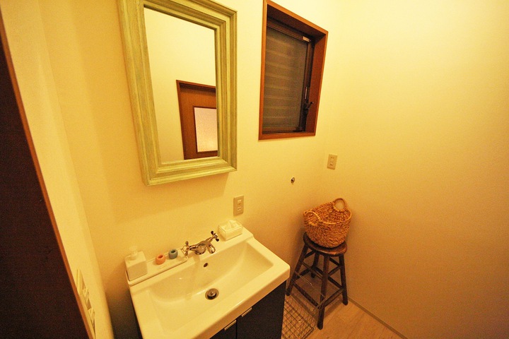 Room 25 of 28