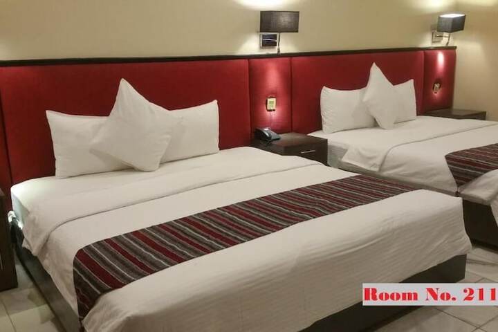 Room 4 of 18