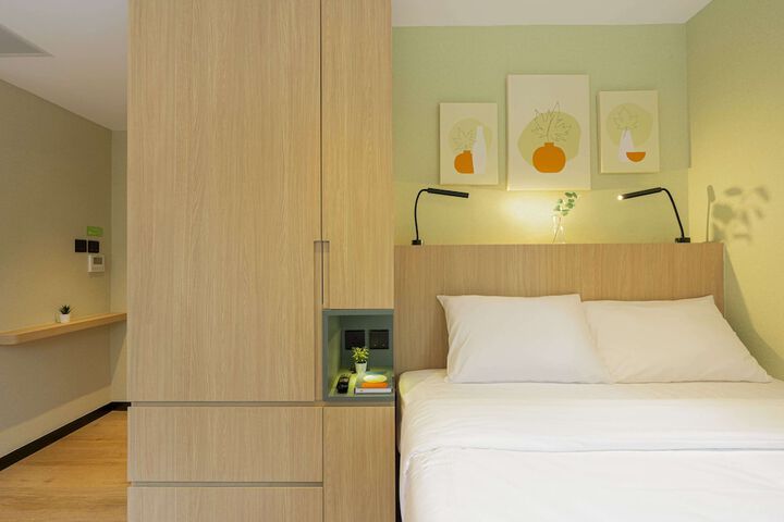 Room 31 of 80